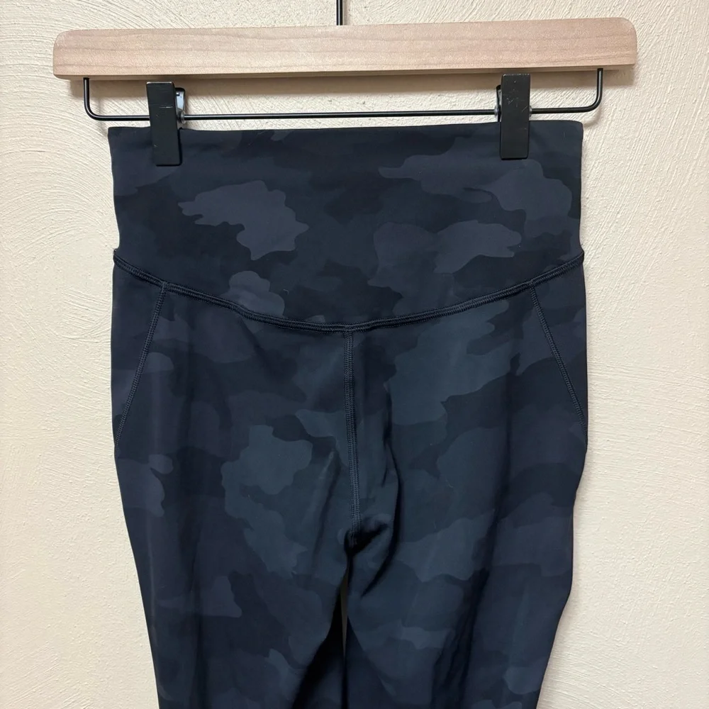 Lululemon Base Pace High-Rise Running Tight 25
